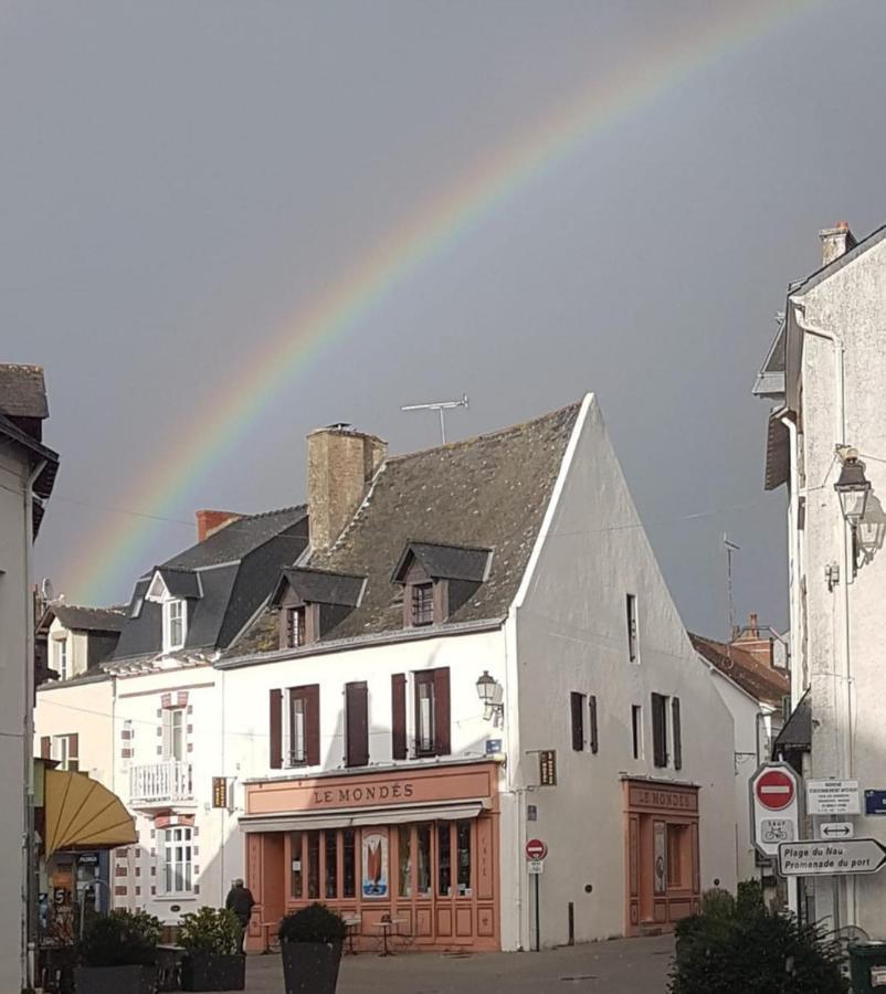 Le Mondes Hotel Le Pouliguen Exterior foto
